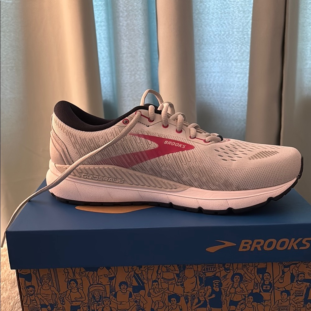 Brooks addiction Gts 15 9.5 medium width